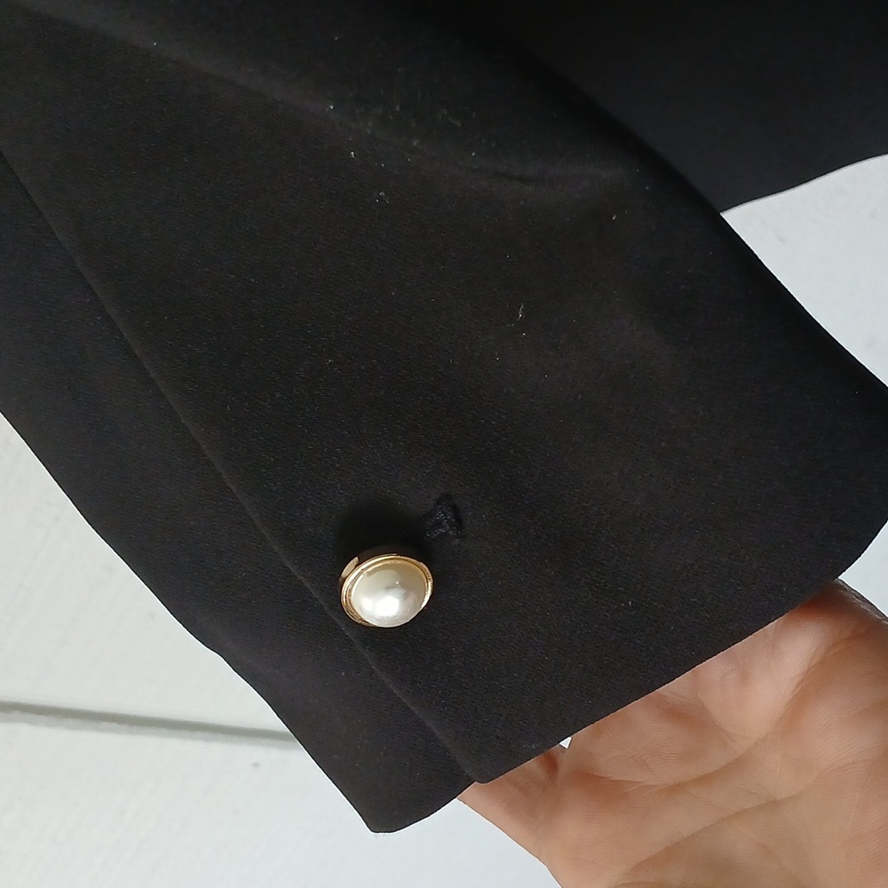 Calvin Klein Solid Black Open Blazer With Faux Pearl Button Details Size 14 - Picture 9 of 11